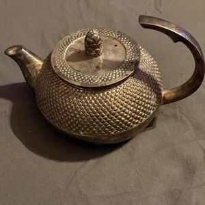 Vintage Hall Glazed Aladdin Style Ceramic Teapot .